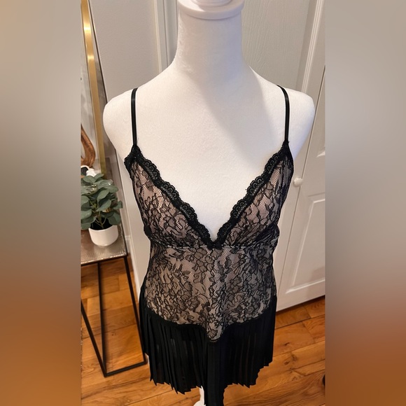 Oscar de la Renta Other - Oscar De La Renta Pink Label Lace Slip Dress | Medium